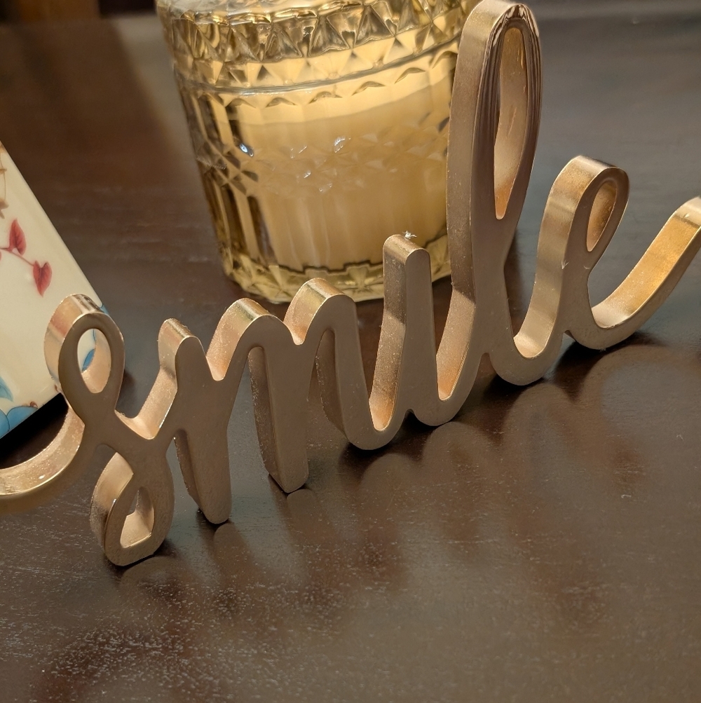 Rose Gold Smile Sign